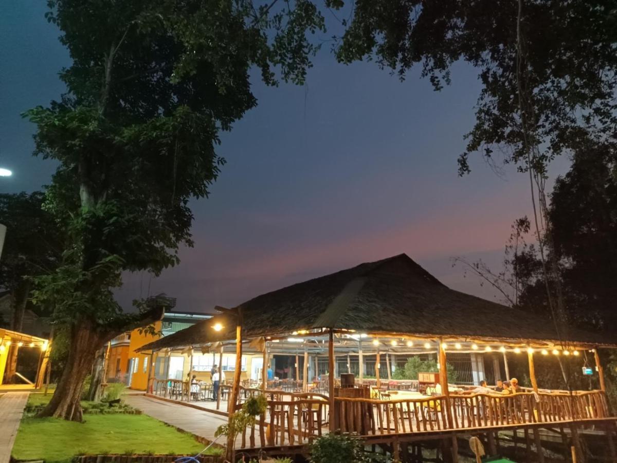 Wildbird Hotel Tràm Chim エクステリア 写真