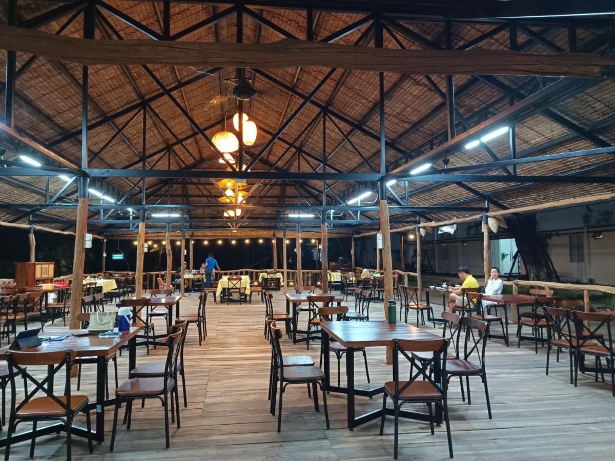 Wildbird Hotel Tràm Chim エクステリア 写真